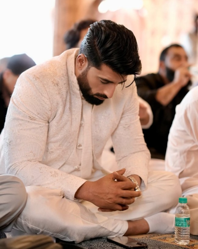 Nidhaa Bhatt, Mohsin Akhtar Mir-1-2-3