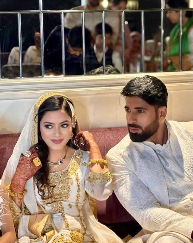 Nidhaa Bhatt, Mohsin Akhtar Mir-1-2-3-4-5