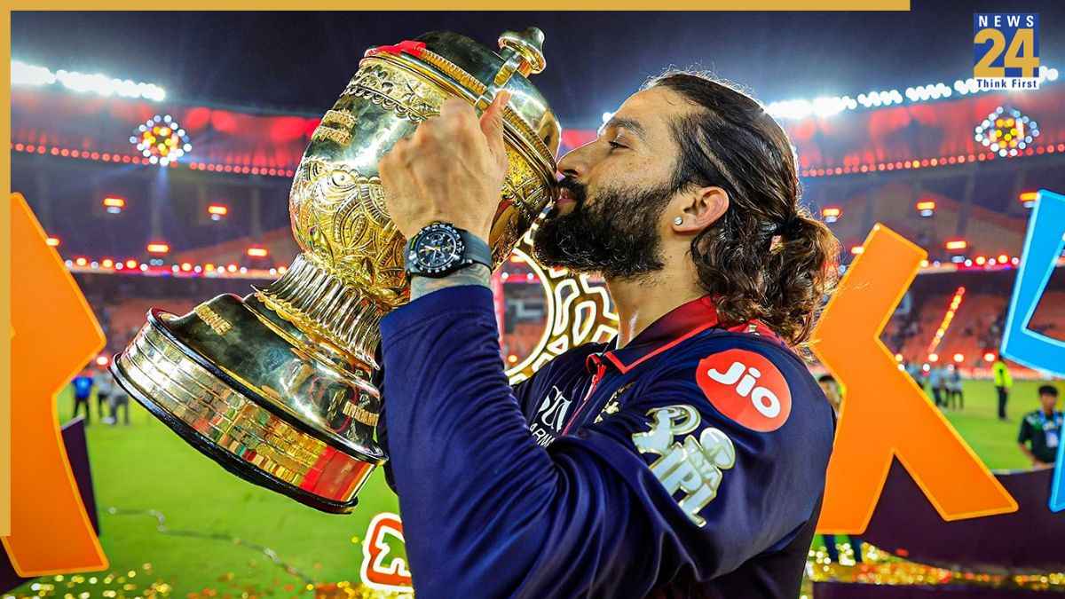 Rajat Patidar IPL Trophy