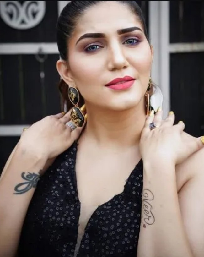 Sapna Choudhary, Veer Sahu-1-2-3-4-5