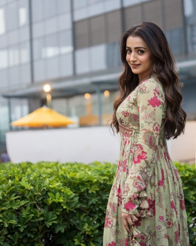 Trisha Krishnan, CM Vijay-1-2-3-4-5