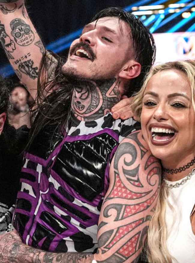 SmackDown का मेन इवेंट रहा जबरदस्त