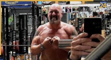 54 की उम्र में WWE के सबसे भारी रेसलर Big Show ने बनाई 40 साल वाली बॉडी, फोटो ने सोशल मीडिया पर मचाया तहलका