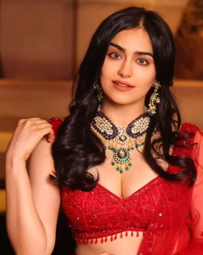adah sharma living in sushant singh rajput flat-1-2