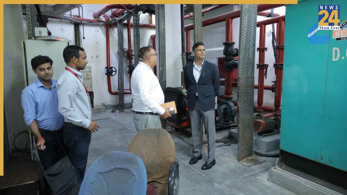 रेजिडेंट कमिश्नर अरवा राजकमल ने झारखंड भवन ,वसंत विहार का औचक निरीक्षण कर व्यवस्थाओं का लिया जायजा