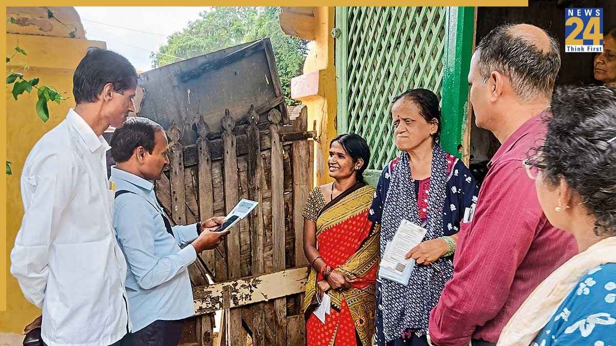 चुनाव आयोग का SIR को लेकर बड़ा आदेश, BLO को विदेशी घुसपैठियों पर भी रखनी होगी नजर, जानें क्या हैं निर्देश?