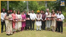 मुख्यमंत्री भगवंत सिंह मान द्वारा यूपीएससी-2025 पास करने वाले उम्मीदवारों का सम्मान, कहा आम परिवारों के बच्चे लगातार राज्य का मान बढ़ा रहे हैं