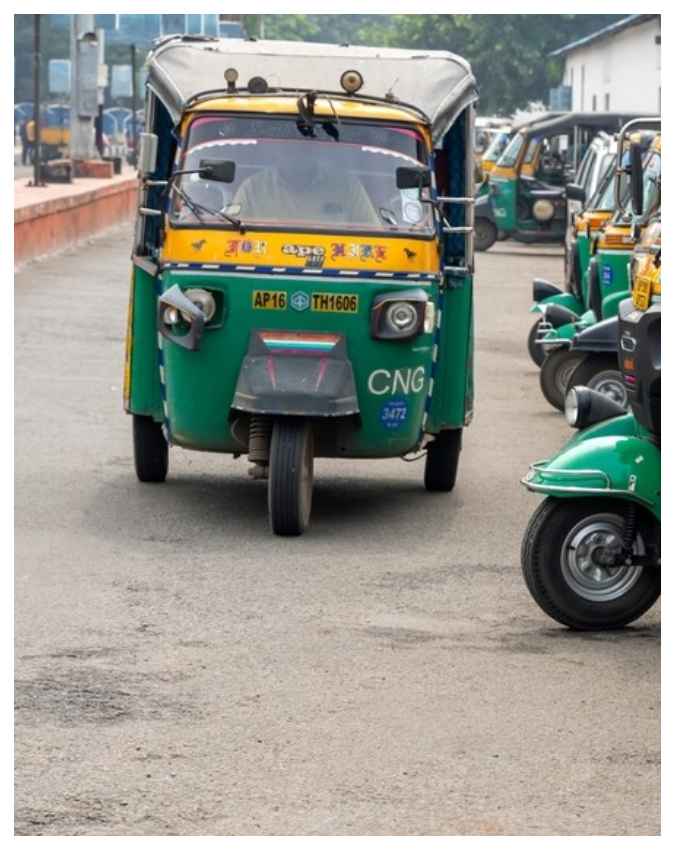सीएनजी की कीमतों में लगी आग, दिल्ली में ₹83 के पार पहुंचा रेट