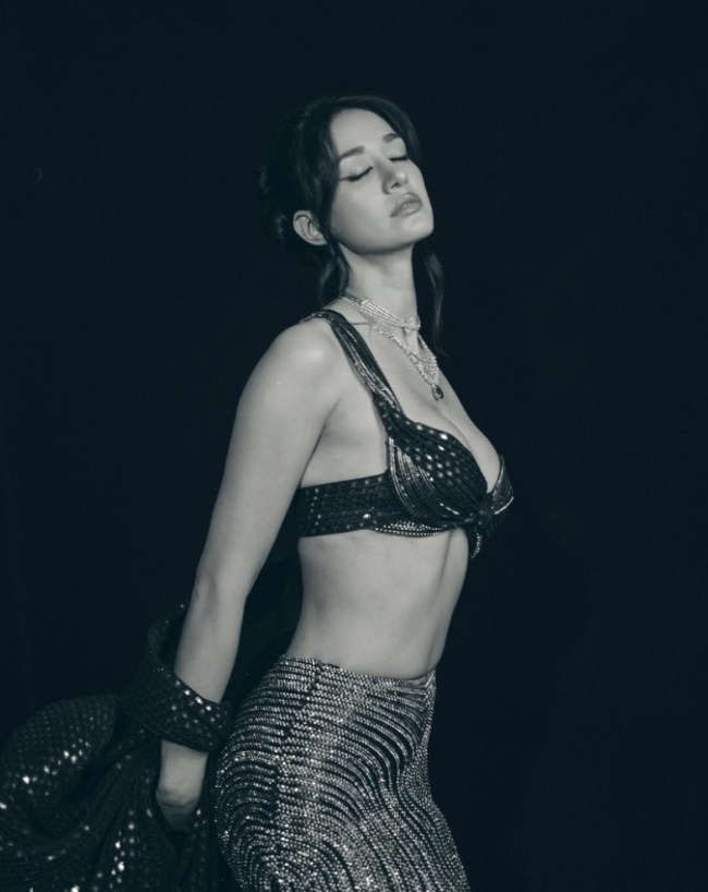 disha patani-1-2-3-4