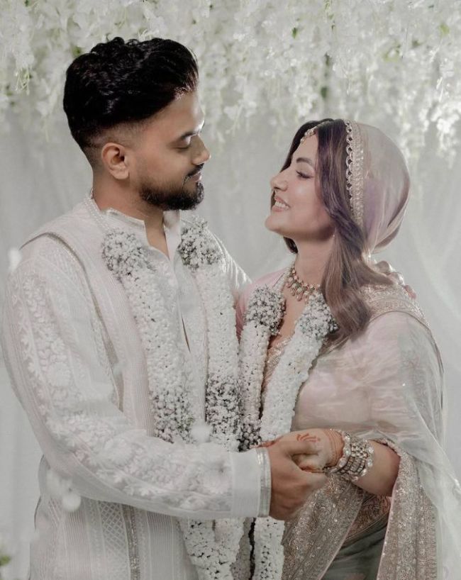 Actresses Married in Another Religion-1-2-3-4-5-6-7-8
