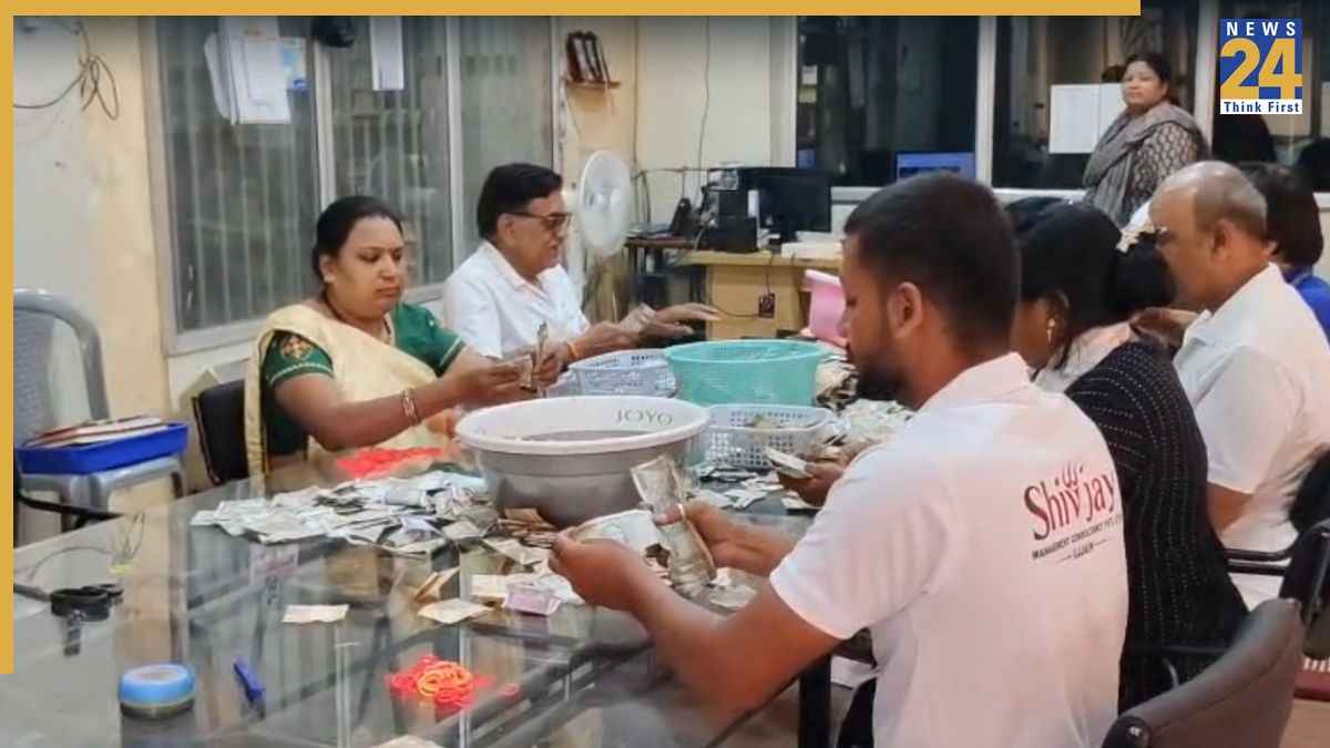 भक्तों की श्रद्धा से 'लबालब' हुआ बाबा महाकाल का खजाना… एक साल में रिकॉर्ड 142 करोड़ का आया दान