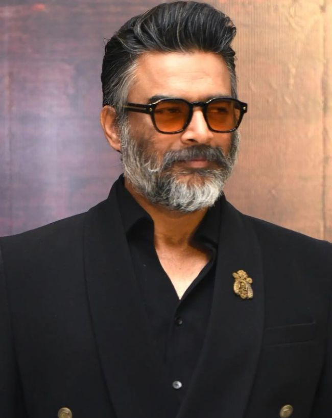 bollywood stars who left job-1-2-3-4