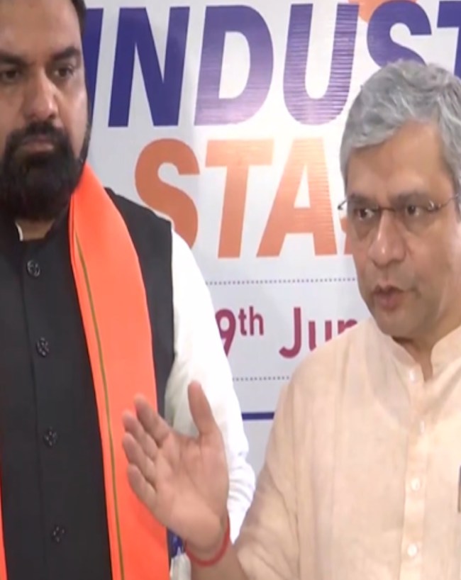Delhi Patna Bullet Train, Delhi to Patna just five hours, delhi Varanasi bullet train, railway minister Ashwini Vaishnaw, railway minister big announcement, Indian railway-1-2