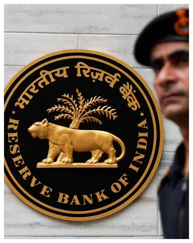 ईंधन की महंगाई का सीधा असर, RBI ने भी दी है चेतावनी