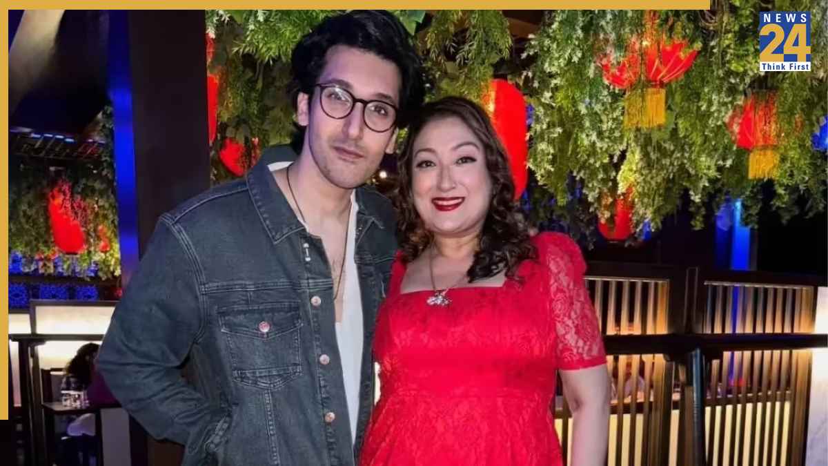 56 की उम्र में सुनीता आहूजा करेंगी एक्टिंग डेब्यू, बेटे Yashvardhan के साथ आएंगी नजर