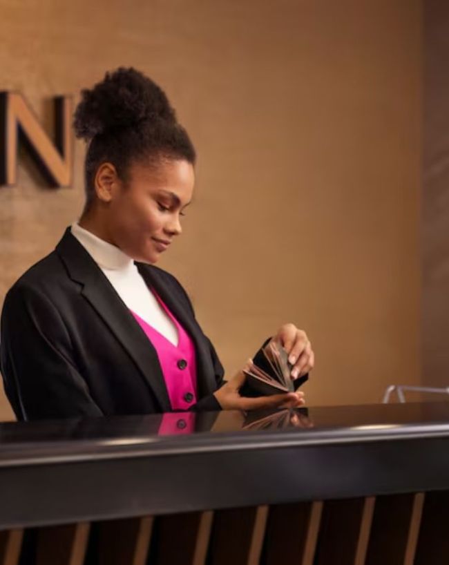 why hotel check in is always at 12 or 2 pm know the facts -1-2-3-4-5-6-7