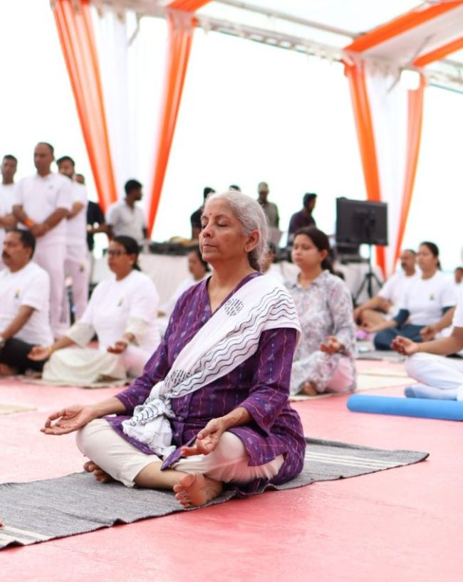 International Yoga Poses-1-2-3-4-5-6-7-8