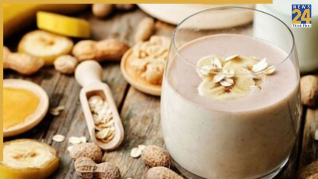 Oatmeal raisin cookie smoothie