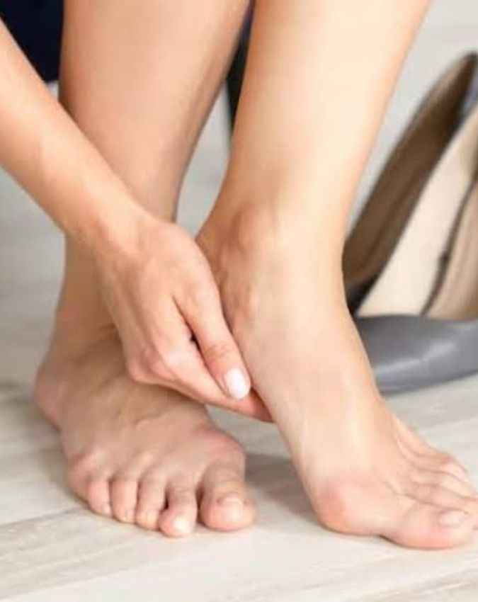 पैरों में दर्द रहना 