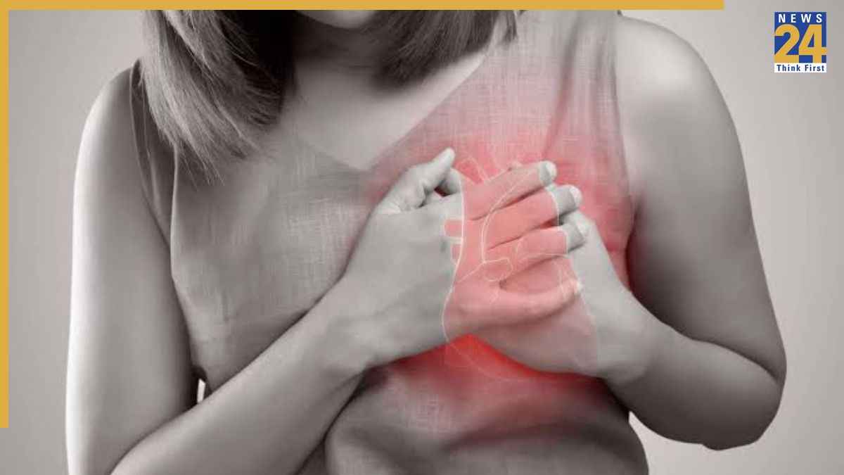 महिलाओं को हार्ट अटैक आने के शुरुआती क्या लक्षण हैं? जानिए कब स्थिति हो सकती है खतरनाक