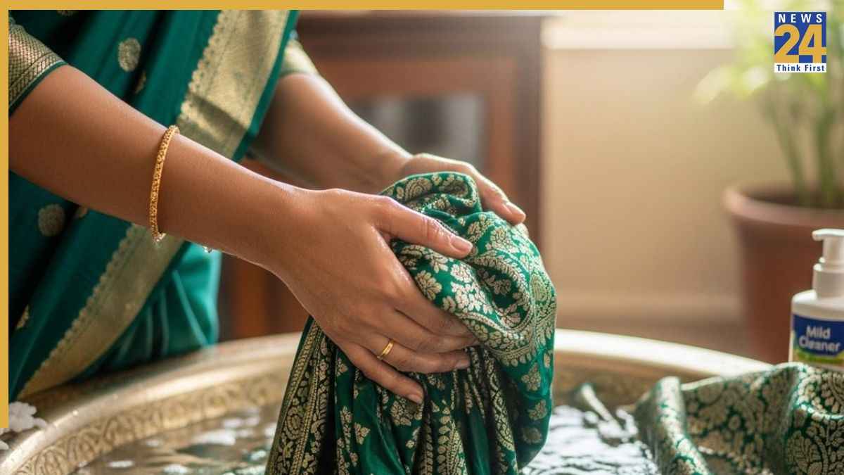 महंगी डिजाइनर साड़ी को कैसे धोएं? जानिए बिना खराब किए साफ करने का सही तरीका