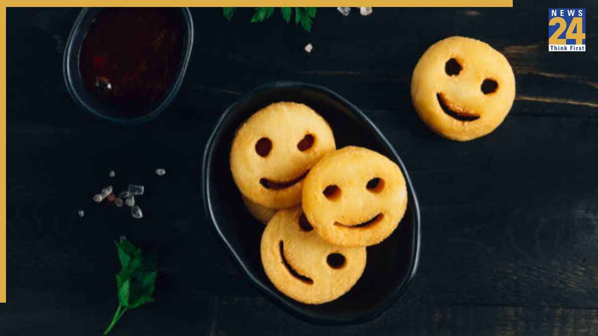 बिना मैदा के तैयार करें पोटैटो स्माइली बॉल्स, नोट करें यह आसान रेसिपी