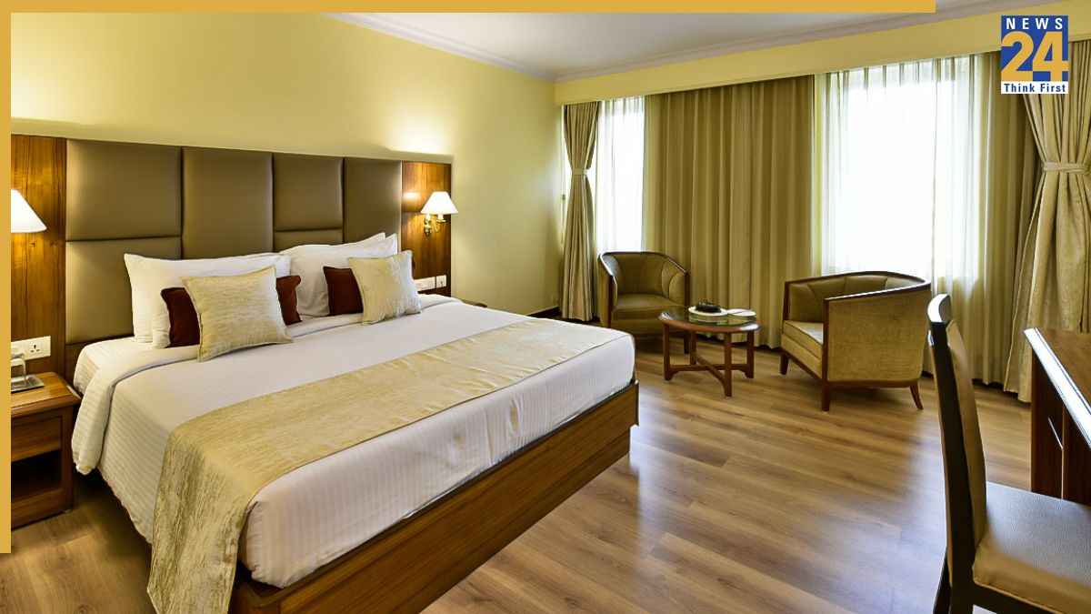 Why notepad and pen are in hotel rooms know the facts