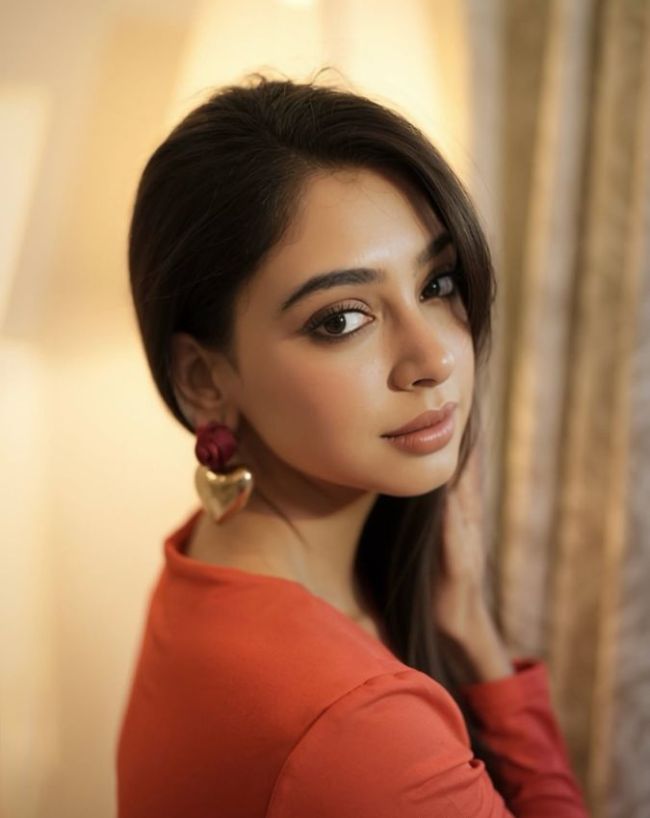 Niti Taylor Alliance reality show-1-2