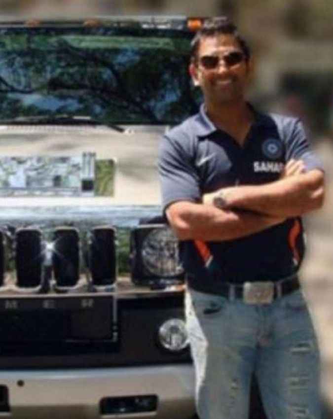 Mercedes-Benz GLE और Hummer H2 भी हैं गैराज का हिस्सा