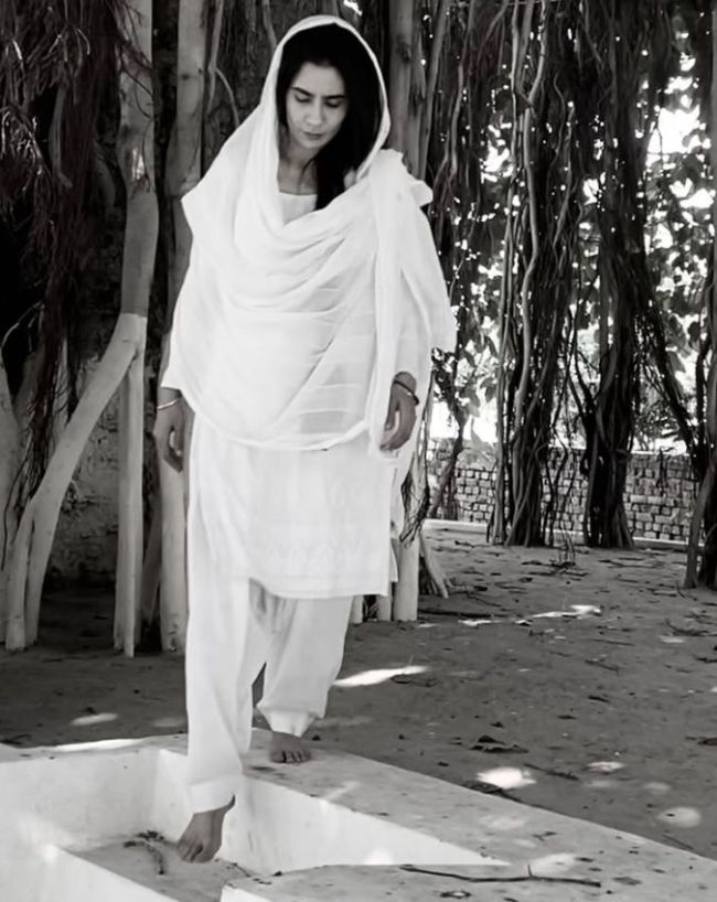 who is geetika vidya ohlyan-1-2-3-4-5