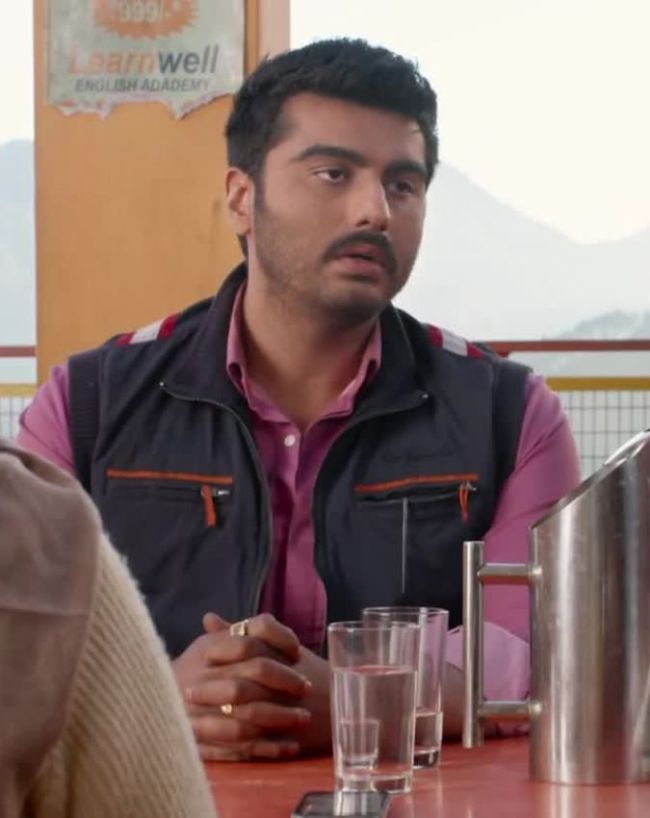 Sandeep aur pinky faraar movie-1-2-3-4-5