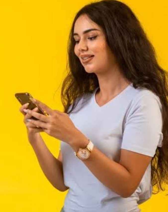 100Mbps स्पीड और 1000+ TV चैनल्स