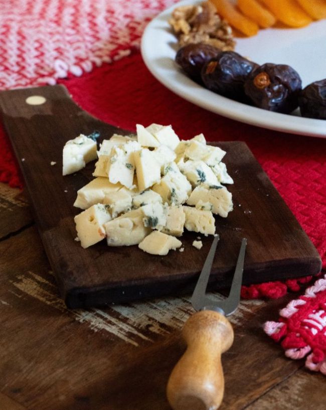 Why people eat blue cheese fungus-1-2-3-4-5-6