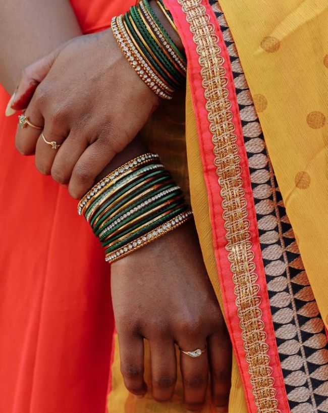 best jewellery for green outfits-1-2-3-4-5-6-7-8