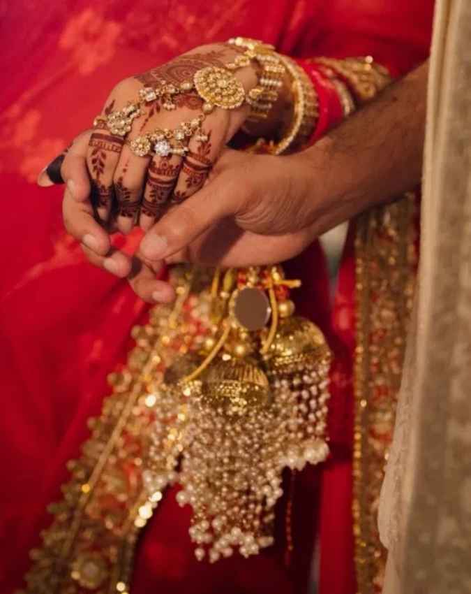 आकांक्षा रंजन कपूर ने कहां की शादी