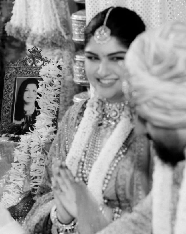Arjun Kapoor, anshula Kapoor-1-2-3-4-5