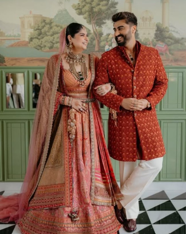Arjun Kapoor, anshula Kapoor-1-2-3-4-5-6