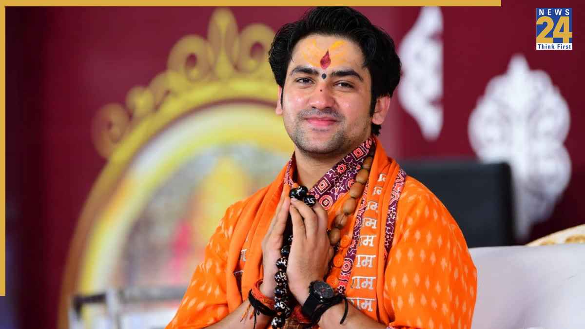'पर्ची खोली तो बड़े मगरमच्छ मुझे निपटा देंगे', राम मंदिर चोरी मामले पर बाबा बागेश्वर का सनसनीखेज दावा