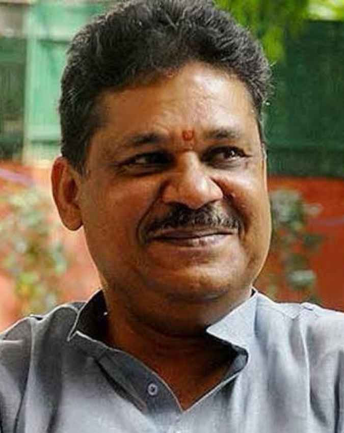 चर्चा में रहते हैं आजाद
