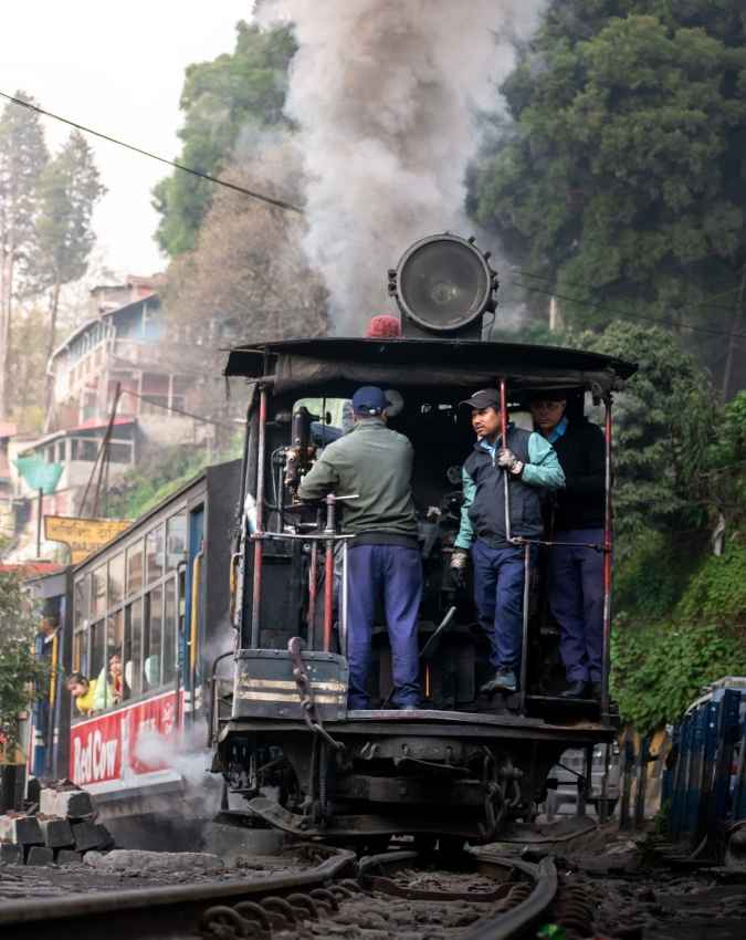 दार्जिलिंग टॉय ट्रेन