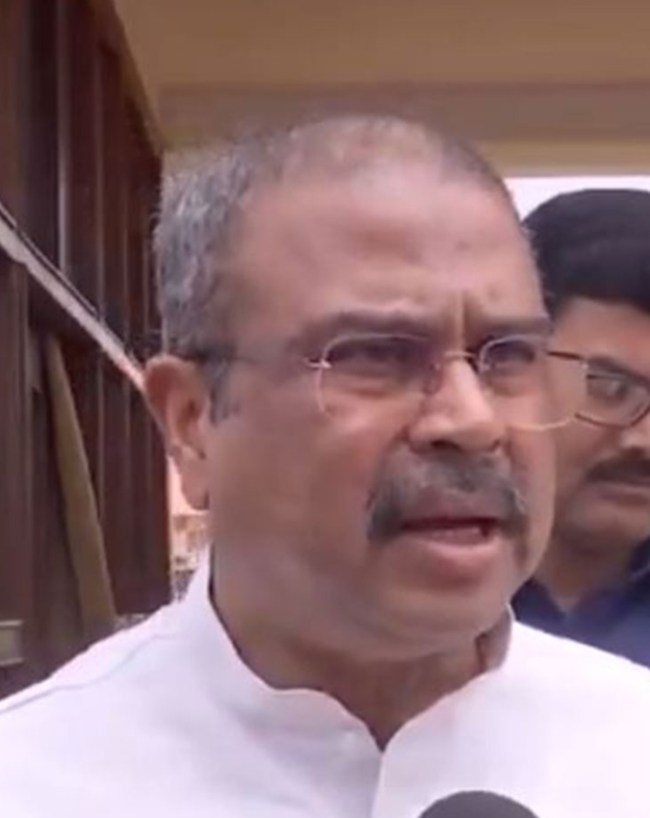 Dharmendra Pradhan Educational Qualification-1-2