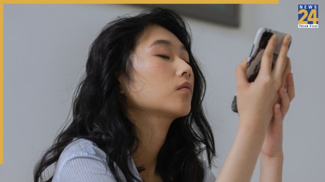 Why Check Phone First Thing In Morning Science