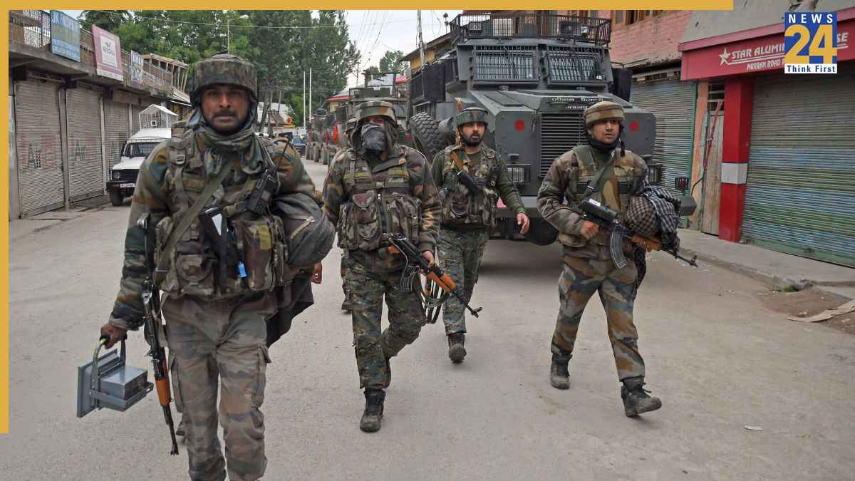 कामिकेज ड्रोन, एंटी टैंक हथियार… भारत खरीदेगा 52 हजार करोड़ के स्वदेशी हथियार, जानें तीनों सेनाओं को क्या मिलेगा