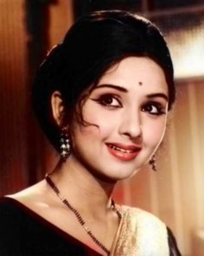 Leena Chandavarkar-1-2-3-4