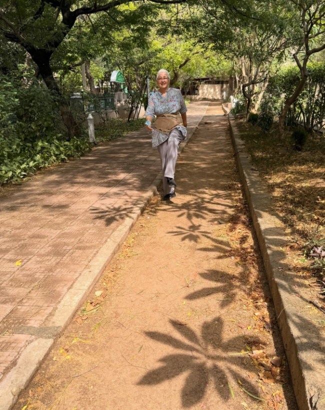 Nafisa Ali-1-2-3-4-5