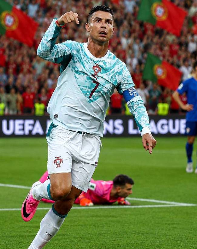 Cristiano Ronaldo-1-2
