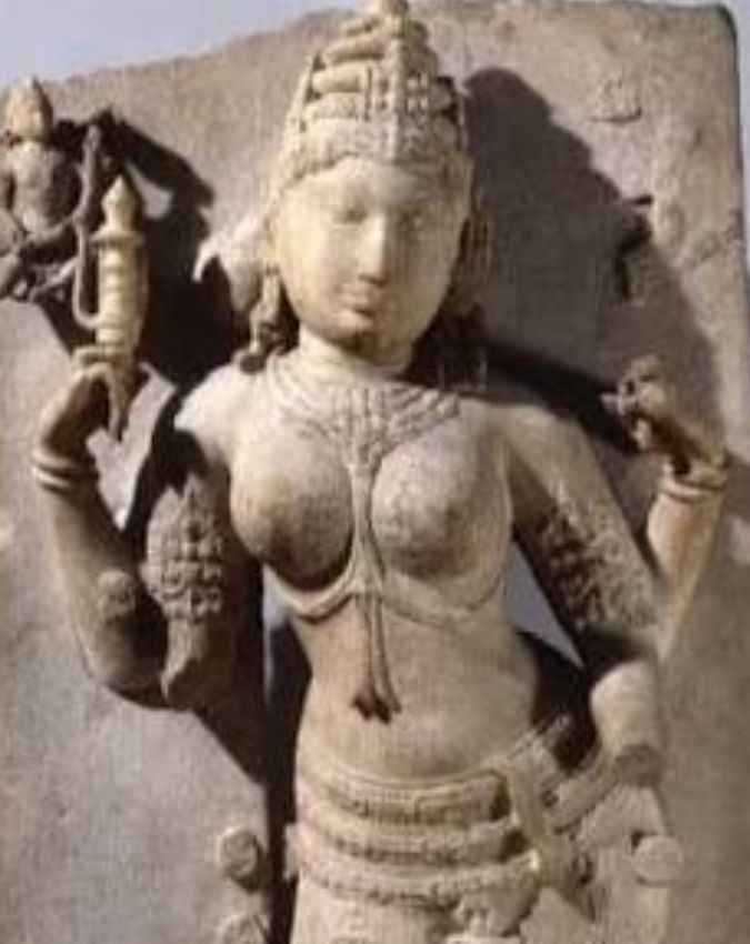मां गायत्री की प्रतिमा