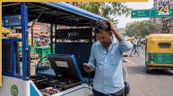ई-रिक्शा मामले में बड़ी कार्रवाई: सरकार ने Google-Apple को भेजा नोटिस, ऐप स्टोर से 7 Apps हटाने का निर्देश