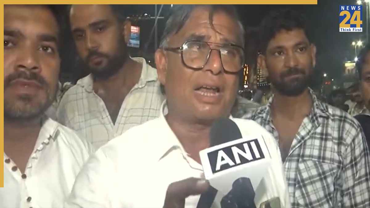 मूंग खरीद पर सरकार के ऑफर के बाद धरने पर अड़े MP के किसान, जानें बैठक में क्या-क्या हुए फैसले?