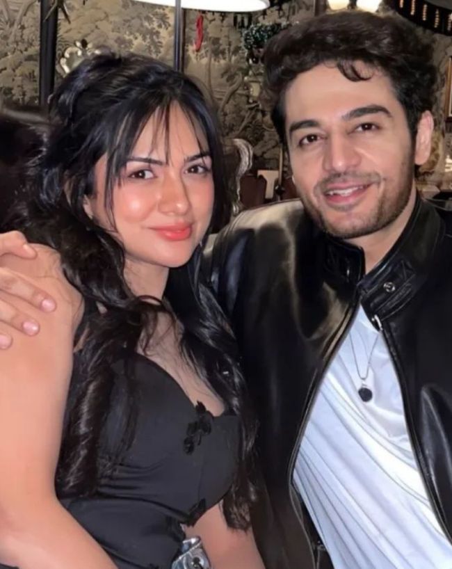gaurav khanna in lock upp 2-1-2-3-4-5-6